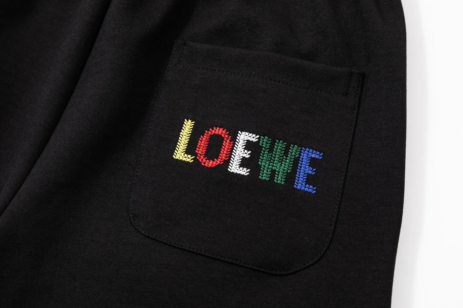 New Arrival Same Style👫logo ， Same Style ， ！ * ， logo ！ ， ， ！ ， 、 、 ， ！ Breathable 。Versatile ， ， V ， ， Same Style！ Size：M-3XL